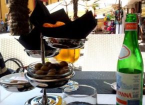 206167_131512073605279_3918401_n