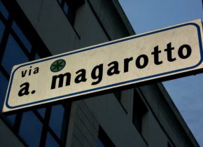 216664_131507553605731_757875_n