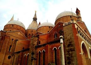 216688_131507173605769_767363_n