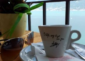 252144_131514616938358_3544105_n